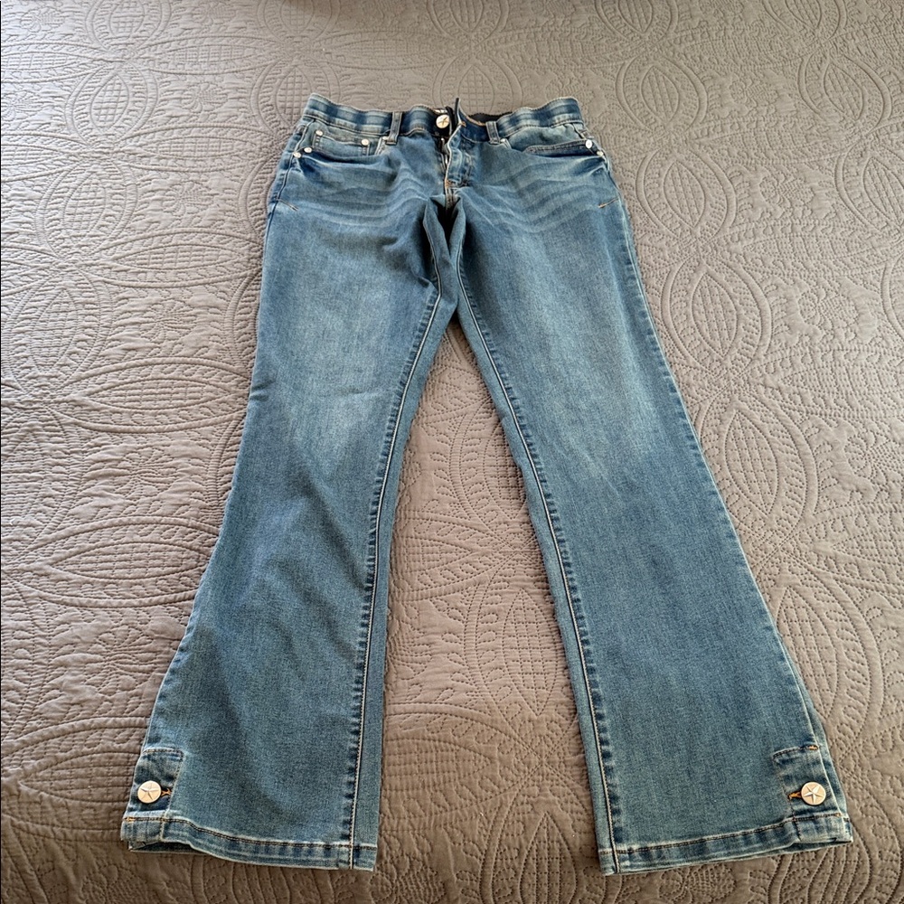 7/8 x36 Rod’s True Western Riding Jean with button bottom hem